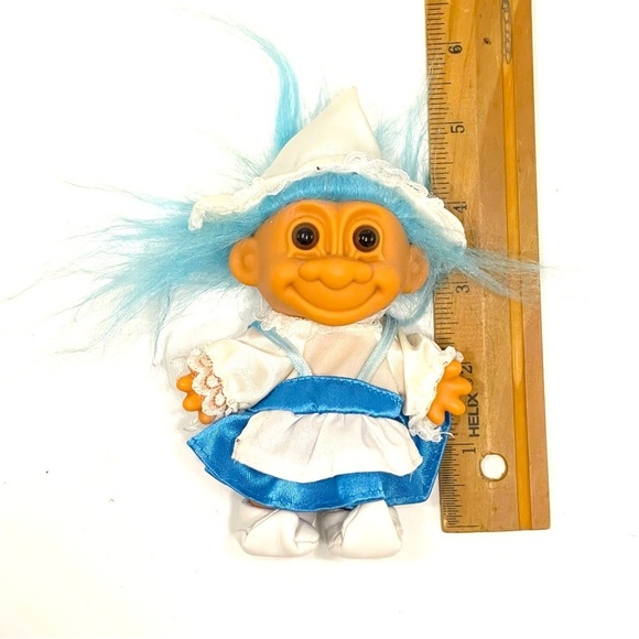 Russ Holland Troll My Lucky Trolls Around the World Light Blue Hair Netherlands - Picture 2 of 6